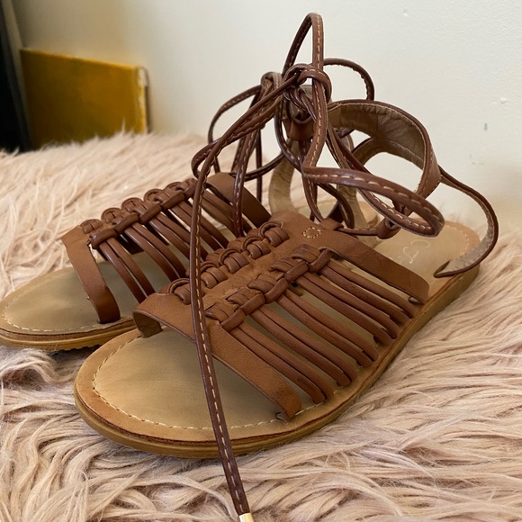 Lace up Brown Sandals - Picture 3 of 3